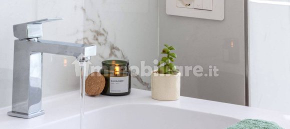 2 bedrooms Apartment in Mariano Comense, Italy No. 312547 8