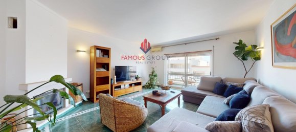 4 bedrooms Duplex in Portimao, Portugal No. 221393 2