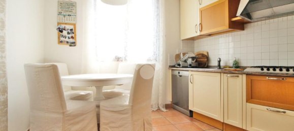 2 غرف نوم شقة في Mariano Comense, Italy رقم 282517 10