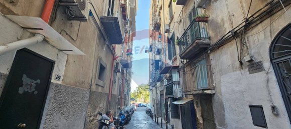 2 bedrooms Apartment in Naples, Italy No. 315583 4