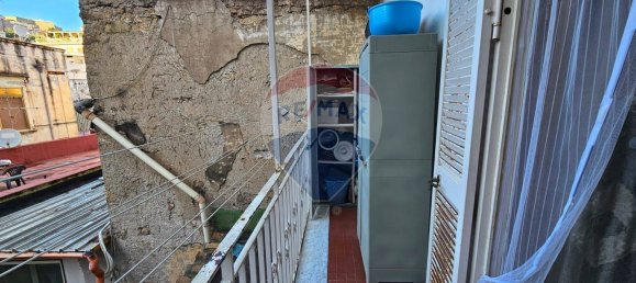 2 bedrooms Apartment in Naples, Italy No. 315583 10