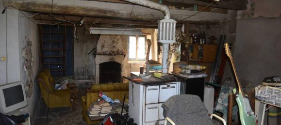 Дом с 6 комнатами в Майоло, Италия № 118345 3