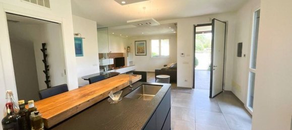 3 bedrooms Villa in Olgiate Olona, Italy No. 374197 21