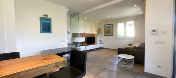 3 bedrooms Villa in Olgiate Olona, Italy No. 374197 23