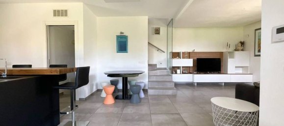 3 bedrooms Villa in Olgiate Olona, Italy No. 374197 12