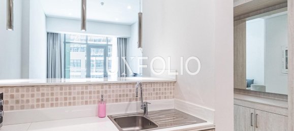 Studio in Palm Jumeirah, UAE No. 101195 10