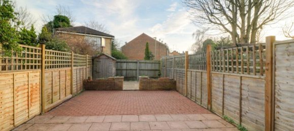 3 bedrooms House in London, United Kingdom No. 13428 9