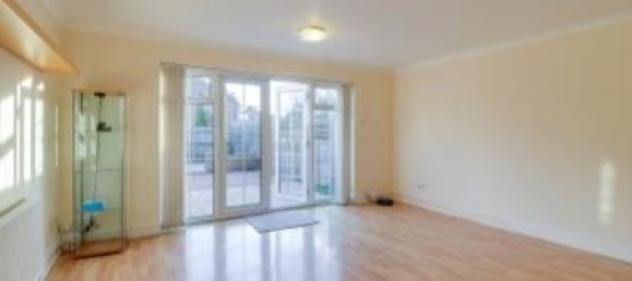 3 bedrooms House in London, United Kingdom No. 13428 2