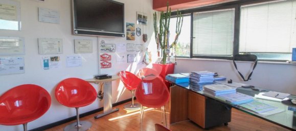 10 rooms Office in Cornegliano Laudense, Italy No. 65289 24