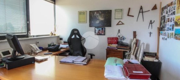 10 rooms Office in Cornegliano Laudense, Italy No. 65289 11