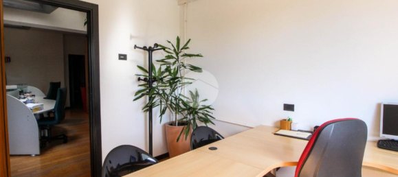 10 rooms Office in Cornegliano Laudense, Italy No. 65289 23