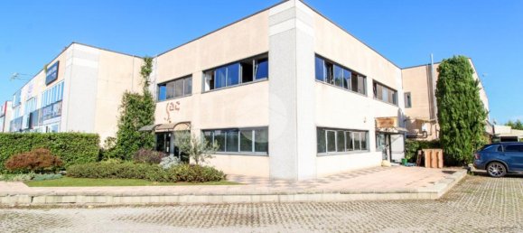 10 rooms Office in Cornegliano Laudense, Italy No. 65289 21