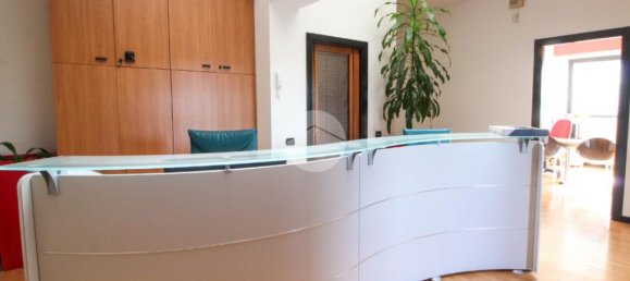 10 rooms Office in Cornegliano Laudense, Italy No. 65289 4