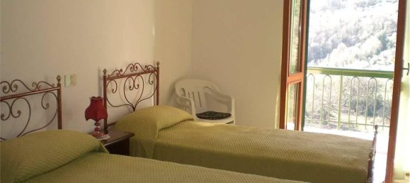 3 rooms Apartment in Bassiano, Italy No. 154643 7