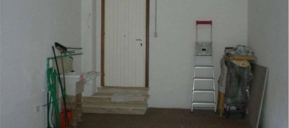 3 rooms Apartment in Bassiano, Italy No. 154643 12