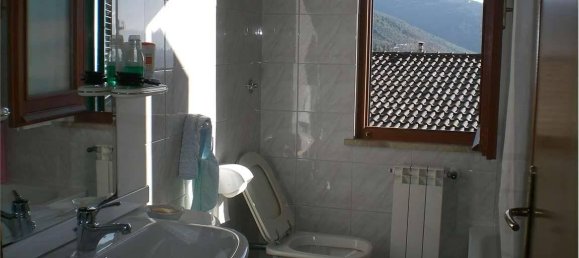 3 rooms Apartment in Bassiano, Italy No. 154643 8