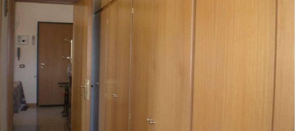 3 rooms Apartment in Bassiano, Italy No. 154643 5