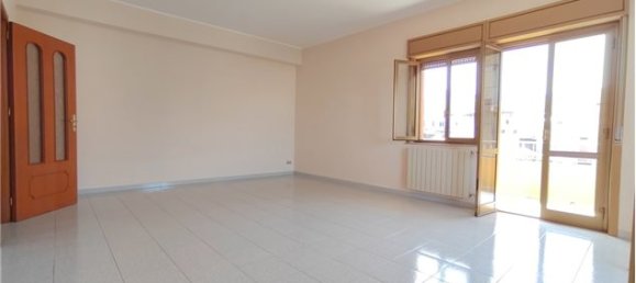 3 Schlafzimmer Wohnung in Barcellona Pozzo di Gotto, Italy, Nr. 76020 6