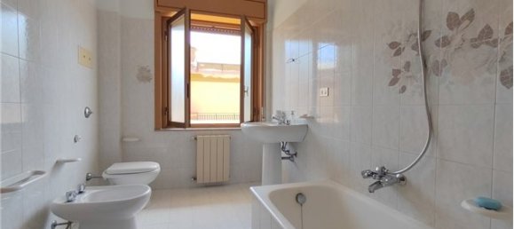 3 Schlafzimmer Wohnung in Barcellona Pozzo di Gotto, Italy, Nr. 76020 8