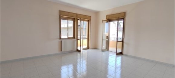 3 Schlafzimmer Wohnung in Barcellona Pozzo di Gotto, Italy, Nr. 76020 5