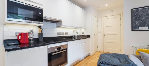 1 Schlafzimmer Wohnung in Epsom, United Kingdom, Nr. 9758 5