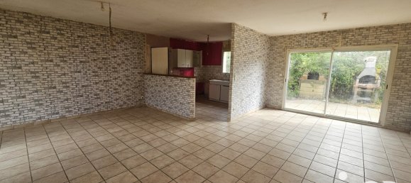 Casa de 3 dormitorios en Charente, France No. 282320 5