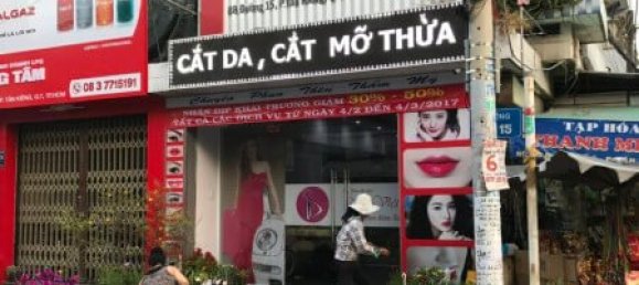 172m² House in District 7, Vietnam No. 7679 2