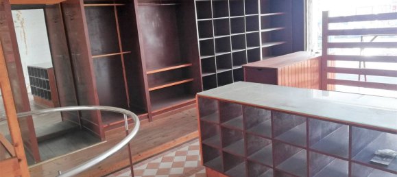 56m² Commercial property in Jesolo, Italy No. 76889 4