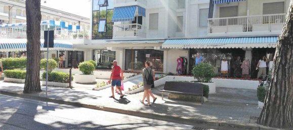 56m² Commercial property in Jesolo, Italy No. 76889 2