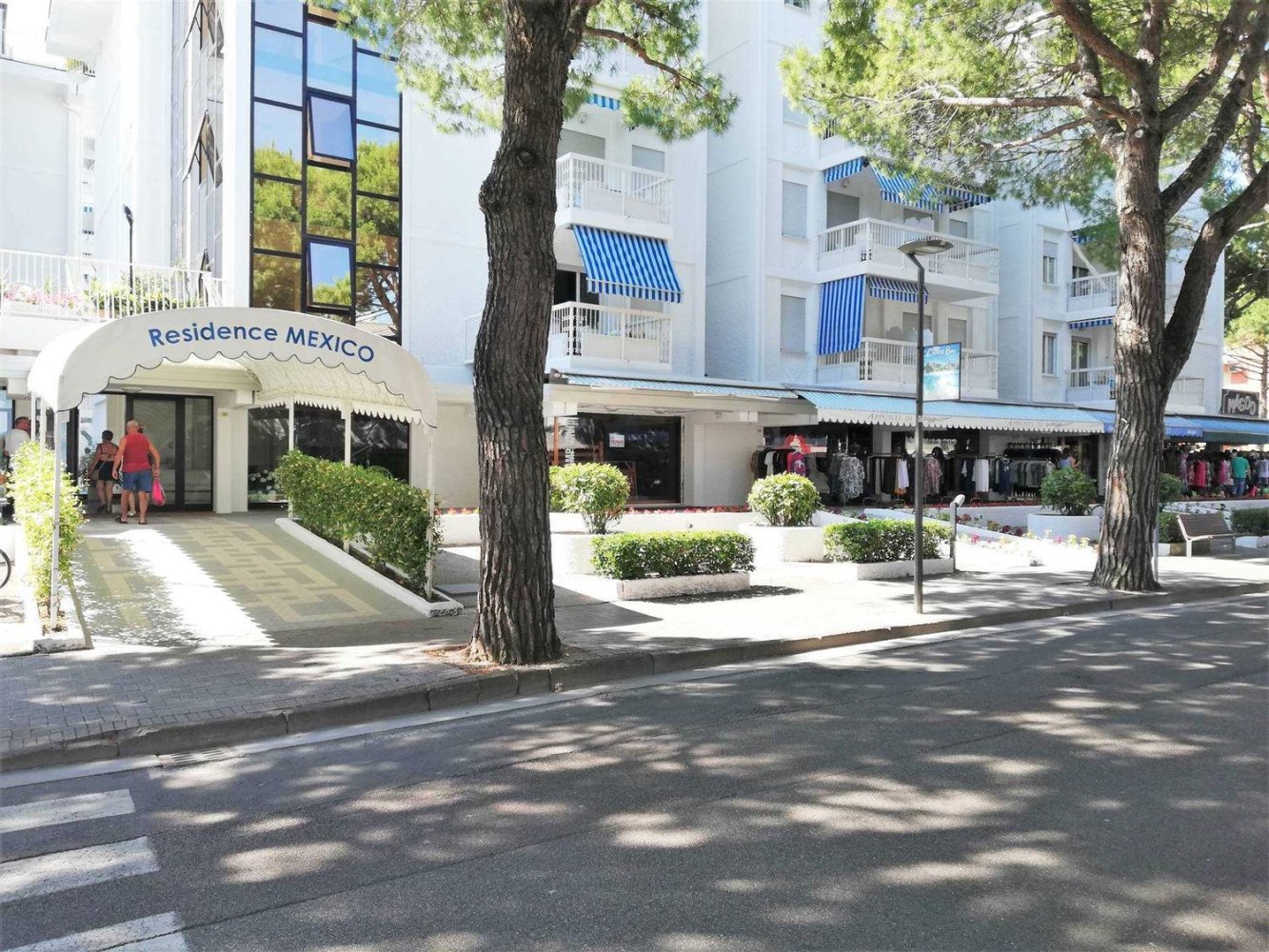 56m² Commercial property in Jesolo, Italy No. 76889