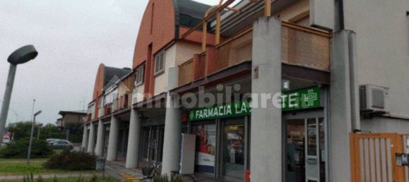 2 bedrooms Apartment in Dalmine, Italy No. 365461 2