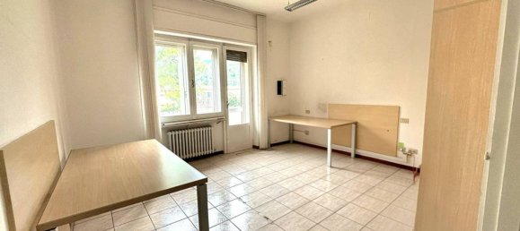 Квартира с 3 спальнями в Монторио аль Вомано, Италия № 341354 4