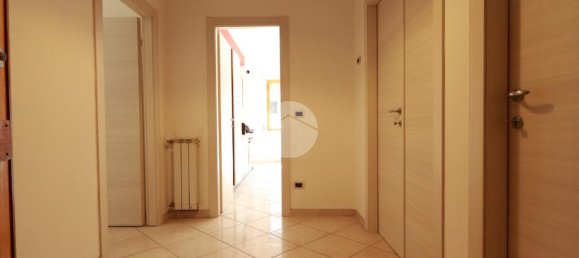 2 bedrooms Apartment in Pescara, Italy No. 291844 3