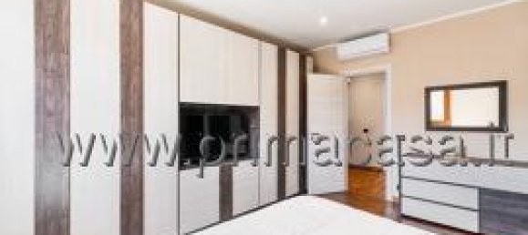 Дом с 5 комнатами в Карпи, Италия № 75376 7