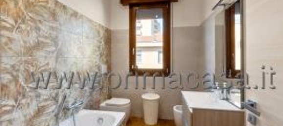 Дом с 5 комнатами в Карпи, Италия № 75376 14