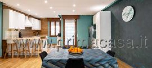 Дом с 5 комнатами в Карпи, Италия № 75376 23