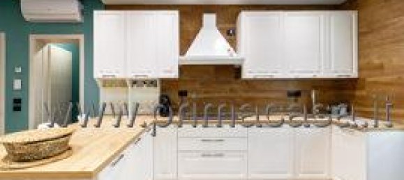 Дом с 5 комнатами в Карпи, Италия № 75376 25