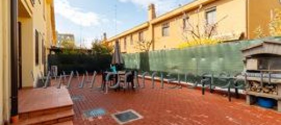 Дом с 5 комнатами в Карпи, Италия № 75376 20