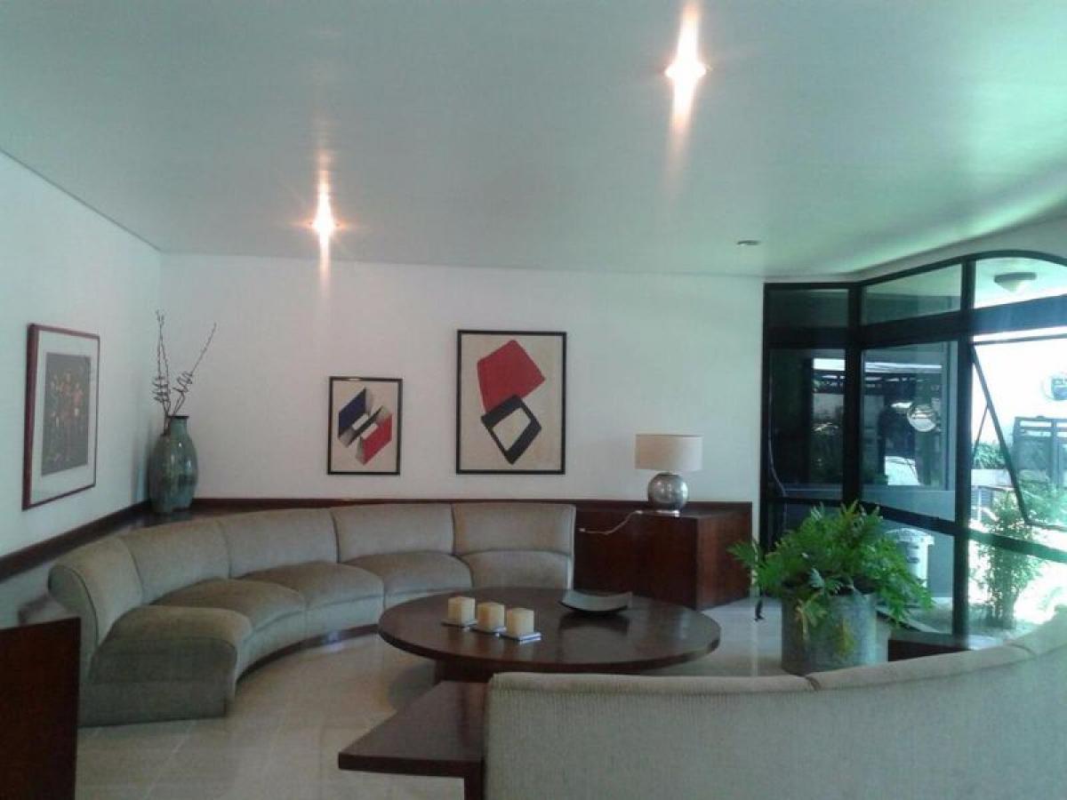 Apartamento de 3 dormitorios en Sao Paulo, Brazil No. 564756