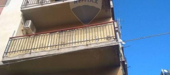 6-salle Appartement à Messina, Italy No. 30300 5