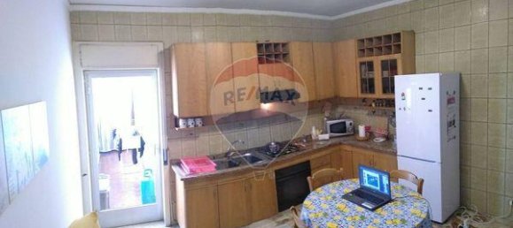 6-salle Appartement à Messina, Italy No. 30300 13