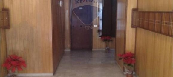 6-salle Appartement à Messina, Italy No. 30300 7