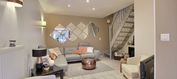 2 Schlafzimmer Haus in Reims, France, Nr. 237919 4