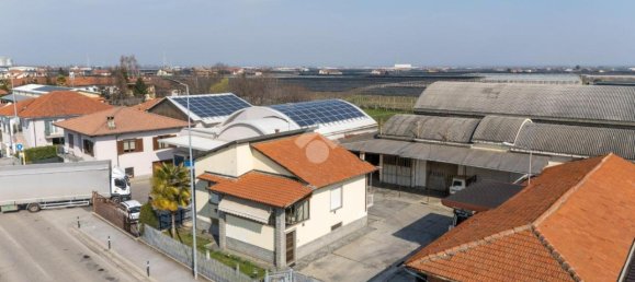 4 rooms House in Verzuolo, Italy No. 41634 31