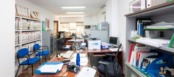 4 bedrooms Apartment in Granada, Spain No. 189335 13