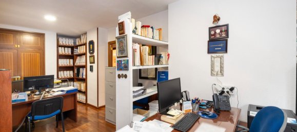 4 bedrooms Apartment in Granada, Spain No. 189335 6