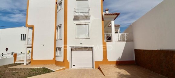 Casa de 3 dormitorios en Ericeira, Portugal No. 148663 2