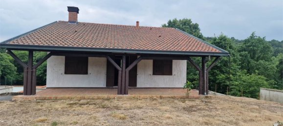 2 bedrooms Villa in Capiago Intimiano, Italy No. 174662 5