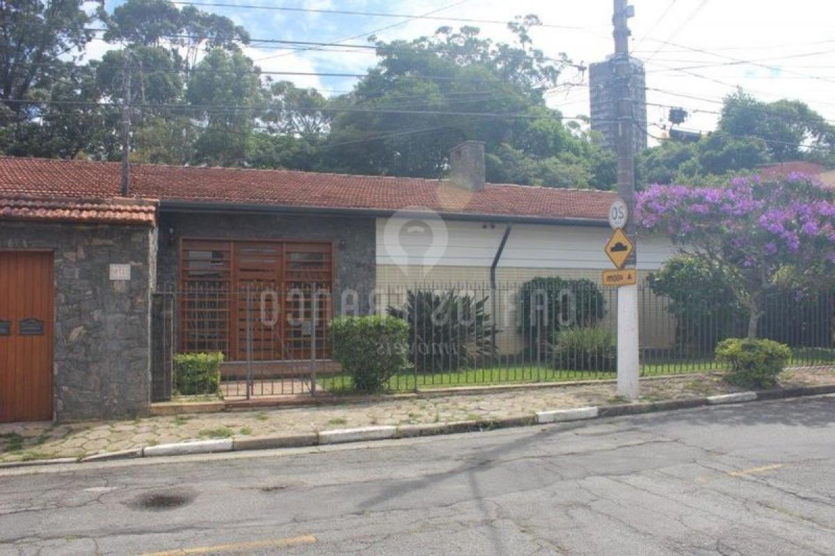 Casa de 4 dormitorios en Sao Paulo, Brazil No. 593525