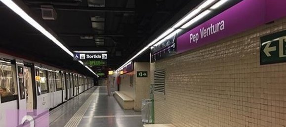 Gebäude in Badalona, Spain 400m², Nr. 72947 12